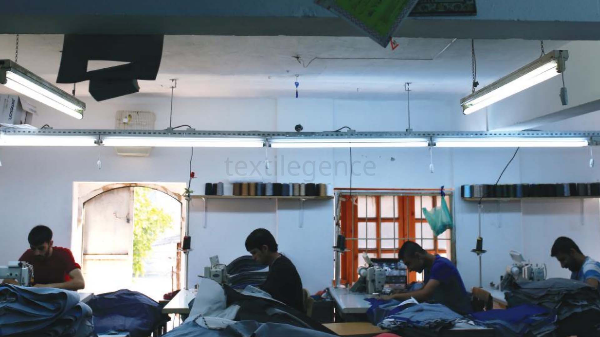 Turkijos tekstilės pramonė aptaria gamybos pranašumus Sirijoje